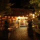 Außenansicht des Restaurants "El Toro" in Kranenburg in der Dunkelheit